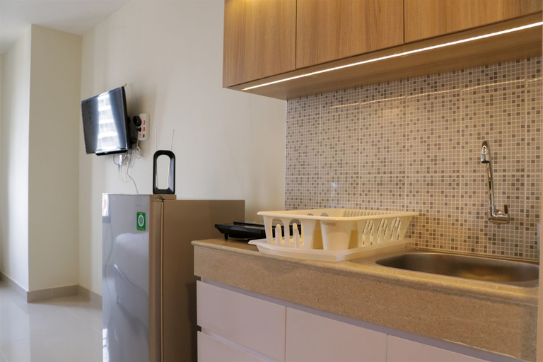 Others 4, Comfortable and Strategic Studio Apartment Evenciio Margonda By Travelio, Depok