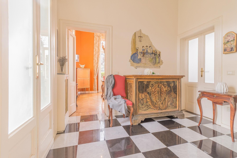 Others 4, Villa Varenna, Lecco