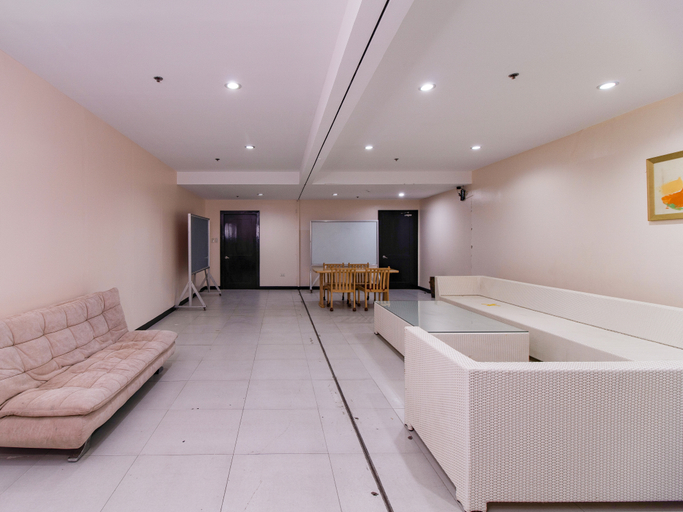 Public Area 3, Main Hotel and Suites Cebu, Cebu City
