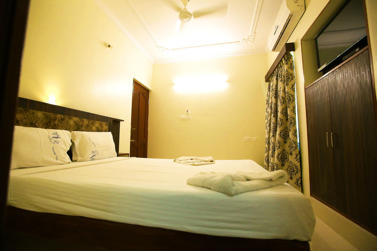 Bedroom 4, Vasantharaja Inn, Puducherry