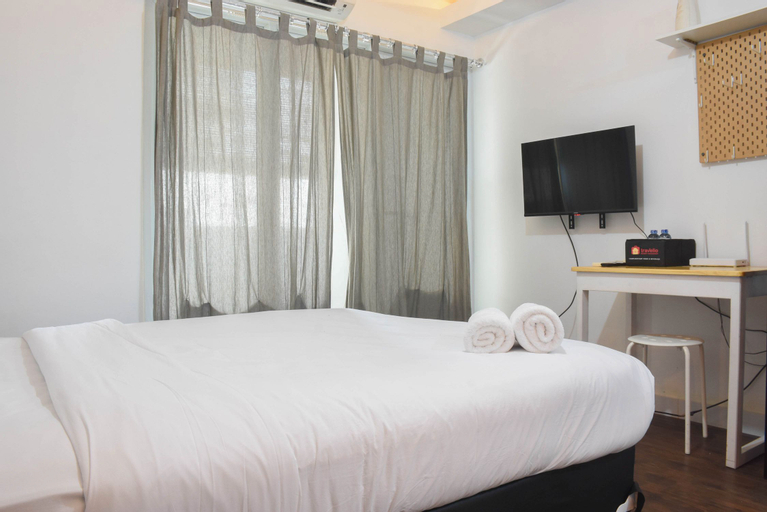 Comfort and Homey Studio at Amethyst Apartment By Travelio, Jakarta Pusat