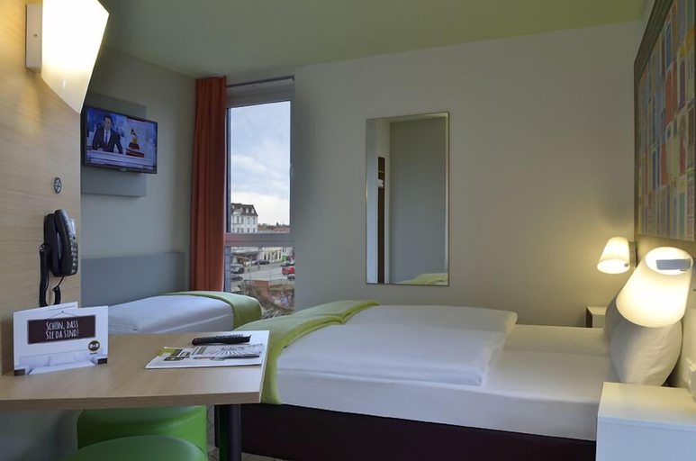 Bedroom 3, B&B HOTEL Lübeck-Hbf, Lübeck