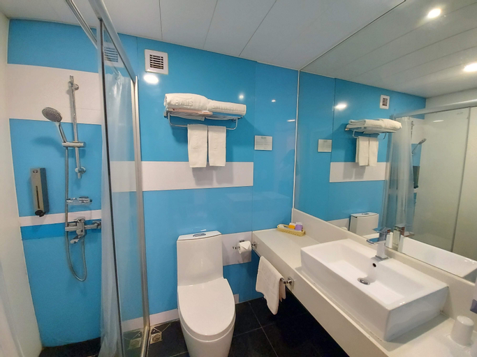 Bathroom 3