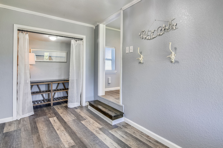 Public Area, Butterfly Bungalow, Galveston