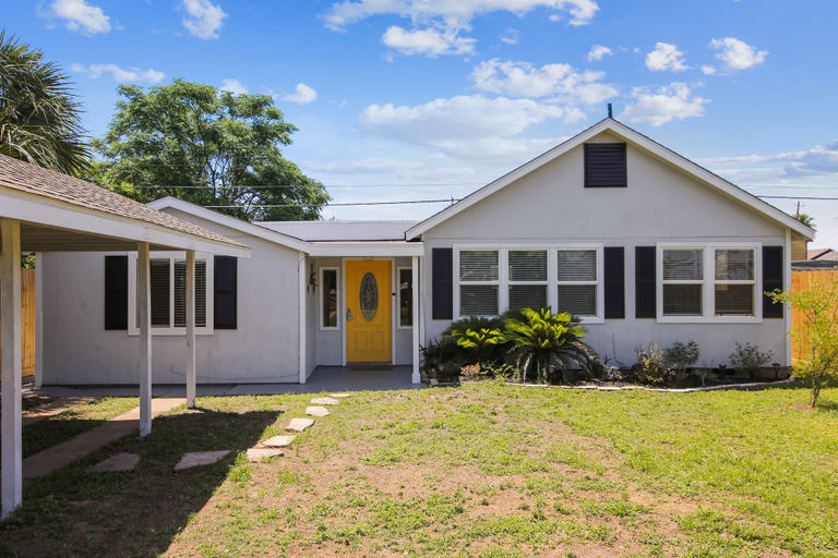 Exterior & Views 1, Butterfly Bungalow, Galveston
