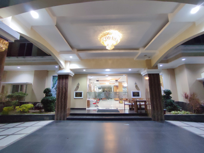 Public Area 1, Buana Lestari Hotel & Residence Padang, Padang Pariaman
