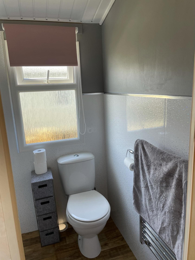 Bathroom 4, Golden Palm Resort, Lincolnshire