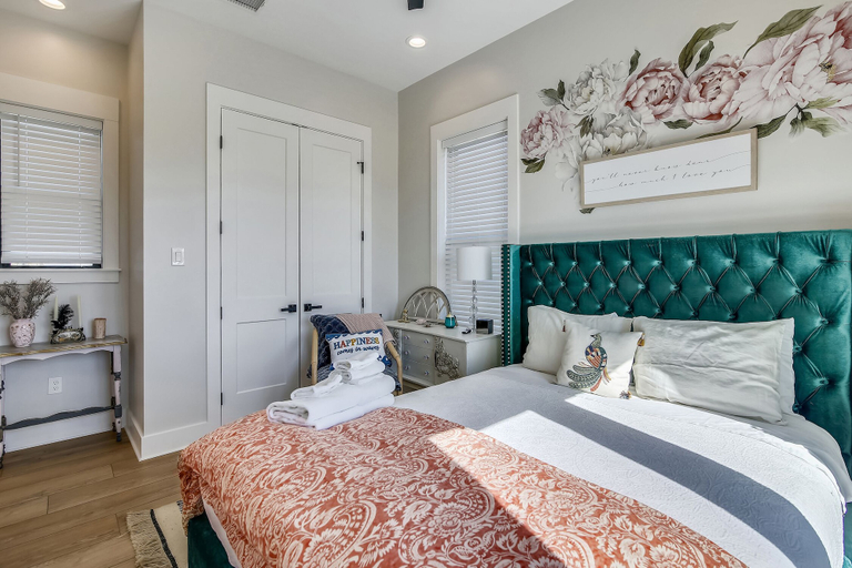 Bedroom 2, Triton's Treasure, Galveston