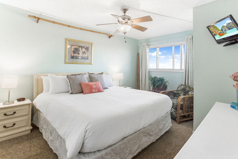 Bedroom 3, The Summit by Forehand Rentals, Bay