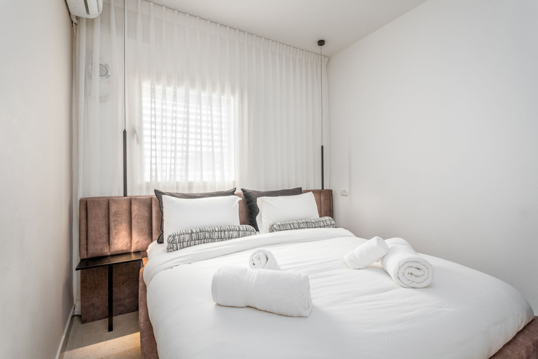 Bedroom 4, Lovely One BDR with Balcony