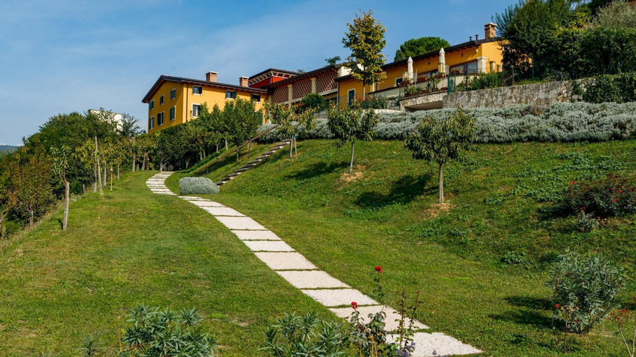Exterior & Views 2, La Fonte degli Dei, Verona