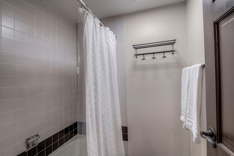 Bathroom 3, Peak 9 Retreat in Downtown Breck, Summit
