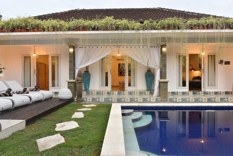 Exterior & Views 1, Villa Bamboo - Great Location Pool Villa in Seminyak, Badung