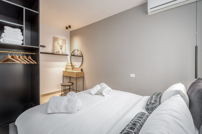 Bedroom 4, Stylish one BDR with balcony