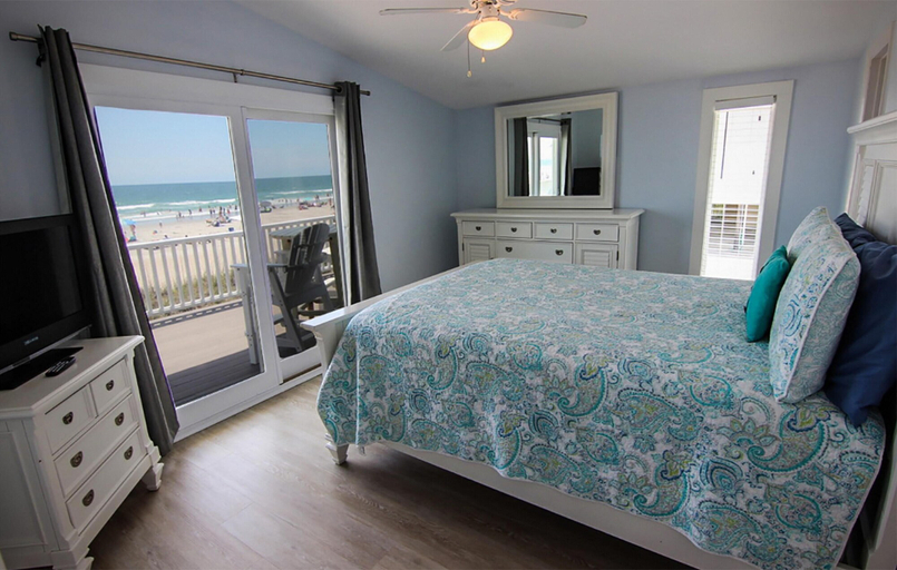 Bedroom 2, Blue Moon Cottage by Sea Scape Properties, New Hanover