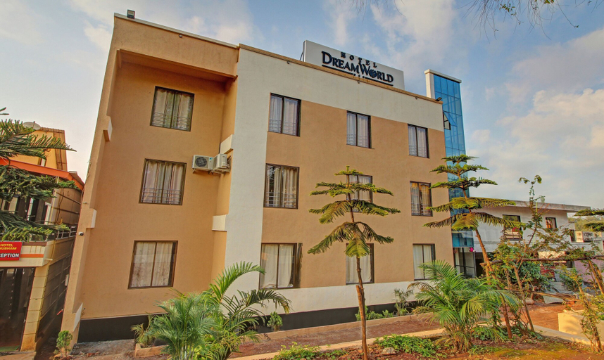 Exterior & Views 3, Treebo Dreamworld, Satara
