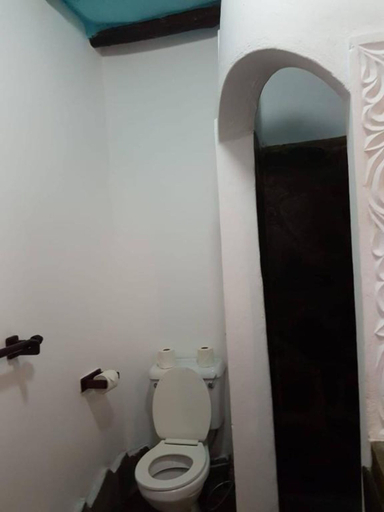 Bathroom 2, Boutique Hotel Nyumbani Tembo, Kilifi North