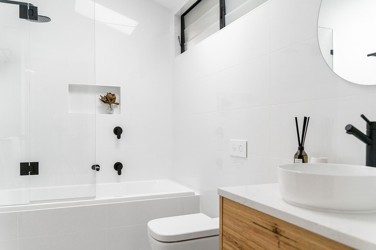 Bathroom 4, A PERFECT STAY - Bangalleys, Byron