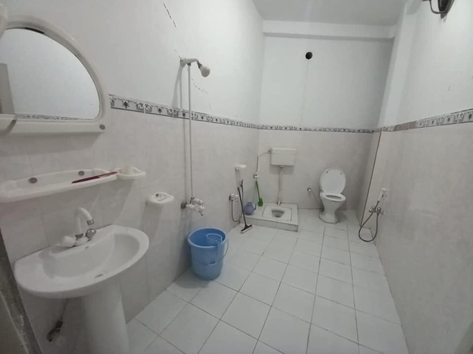 Bathroom 4, FR Darya E Swat Hotel, Malakand