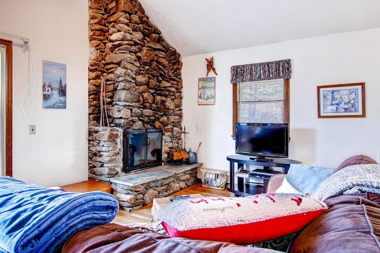 Bedroom 3, Sweet Life, Rutland