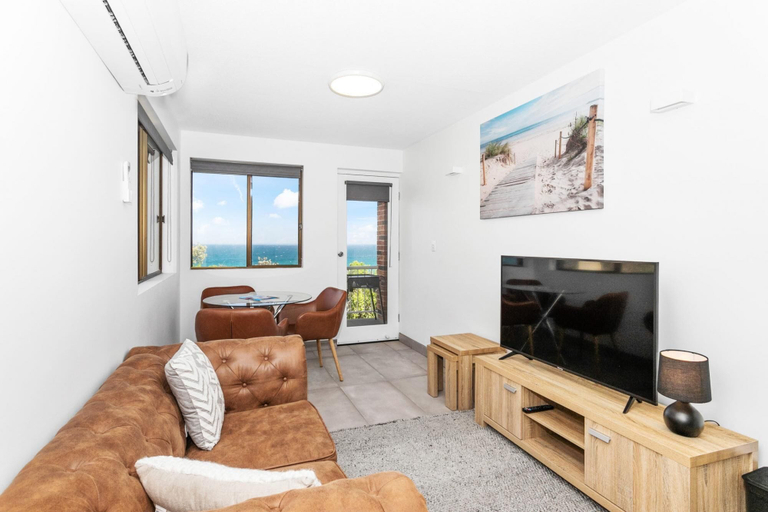 Others 1, 67 South Pacific Crescent - Studio Apartment, Shoalhaven - Pt B