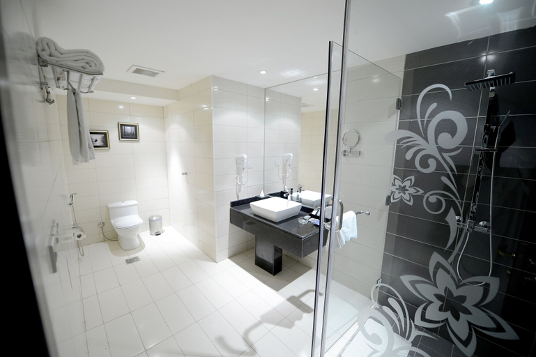 Bathroom 5, Obaer Hotel, Riyadh