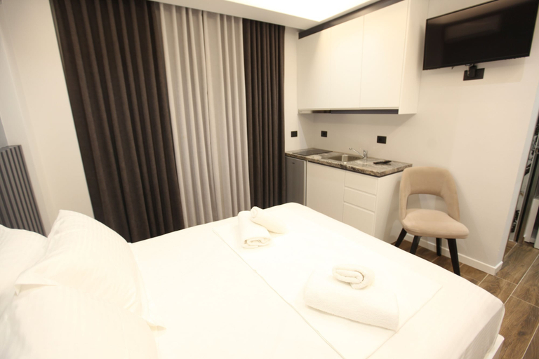 Bedroom 2, Xhonis Apartments, Sarandës