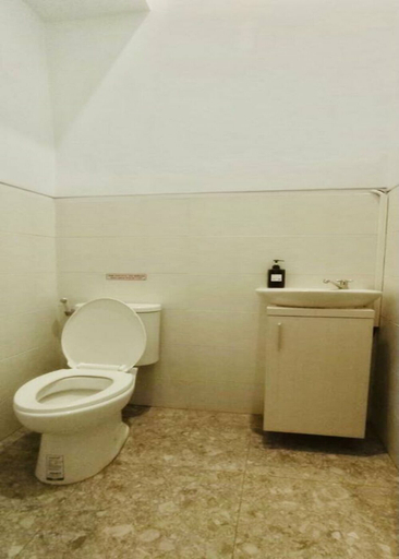 Bathroom 3, Ayudia Camp, Tabanan