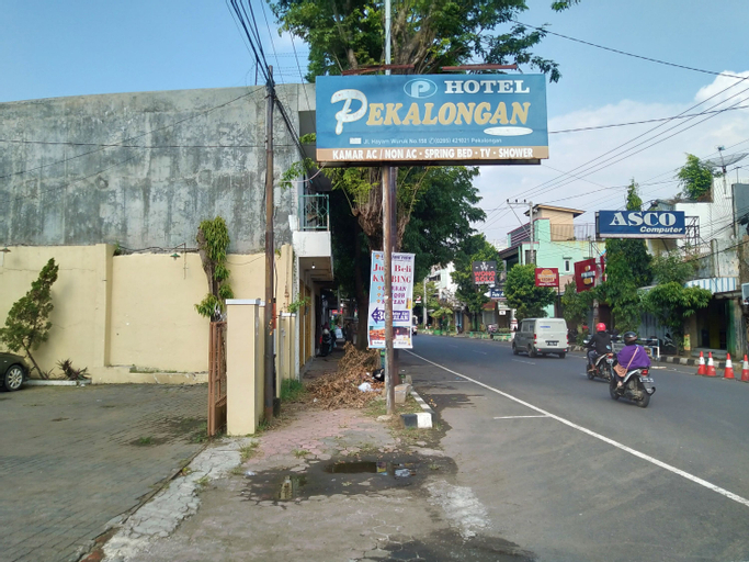 Exterior & Views 5, Hotel Pekalongan Syariah Mitra RedDoorz, Pekalongan