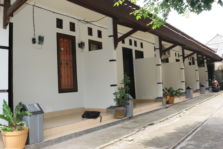 Exterior & Views 2, Homestay 911, Lombok