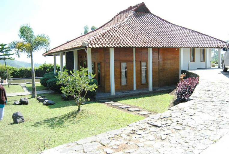 Villa Kayu Ciwidey, Bandung