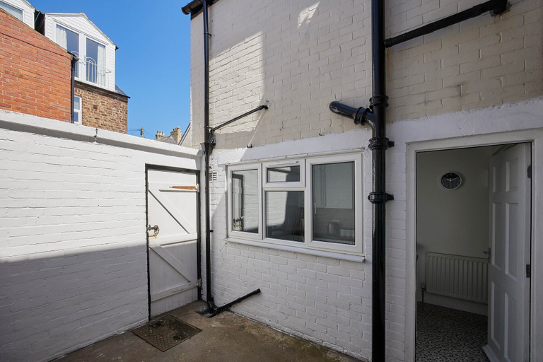 Exterior & Views 2, 1 Oswy Street, North Yorkshire