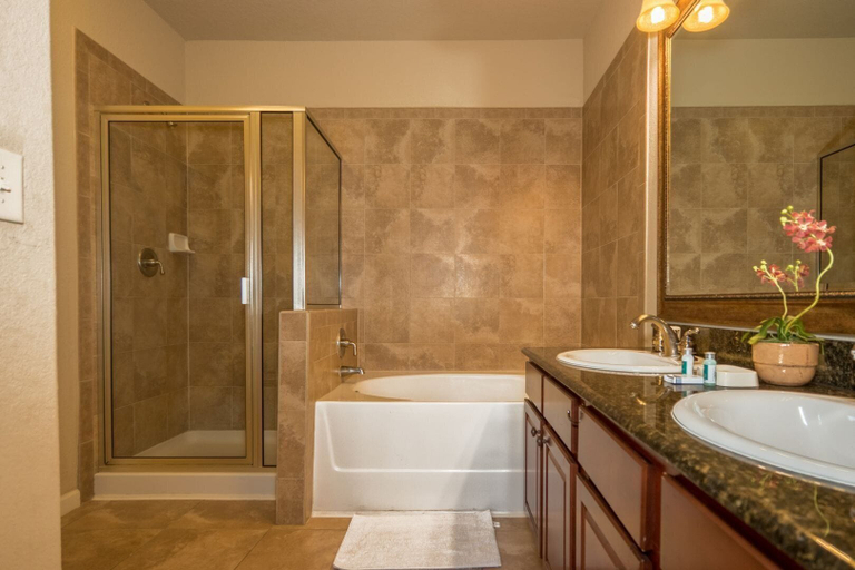 Bathroom 4, Bp835cp 4 Bedroom Condo in Bella Piazza, Polk