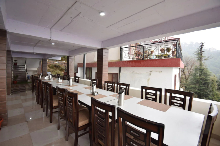 Food & Drinks 5, Goroomgo Aplin Hillden Shimla, Shimla