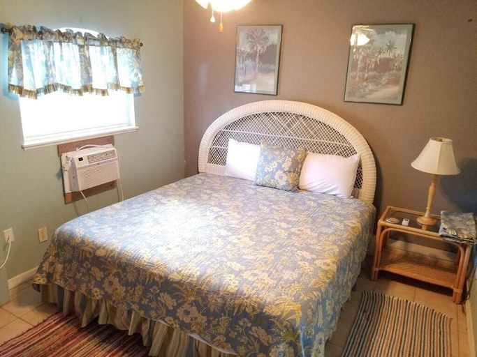 Bedroom 2, Ultimate Treasure, Saint Johns