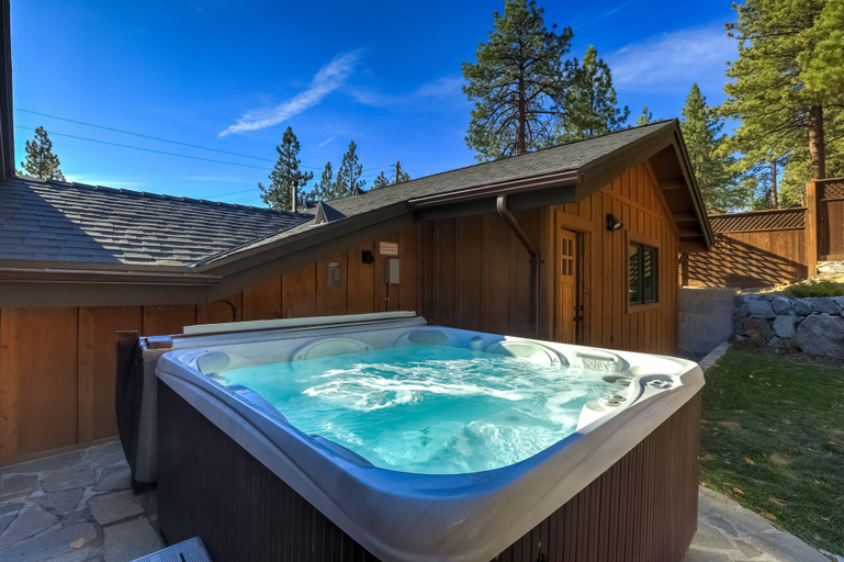 Sport & Beauty 5, Lake Tahoe Chalet, Douglas