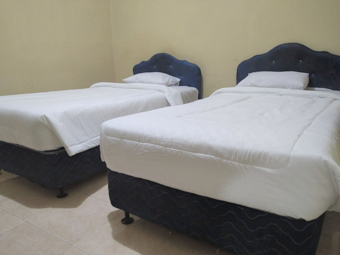 Bedroom 13