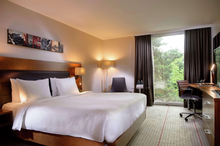 Bedroom 12