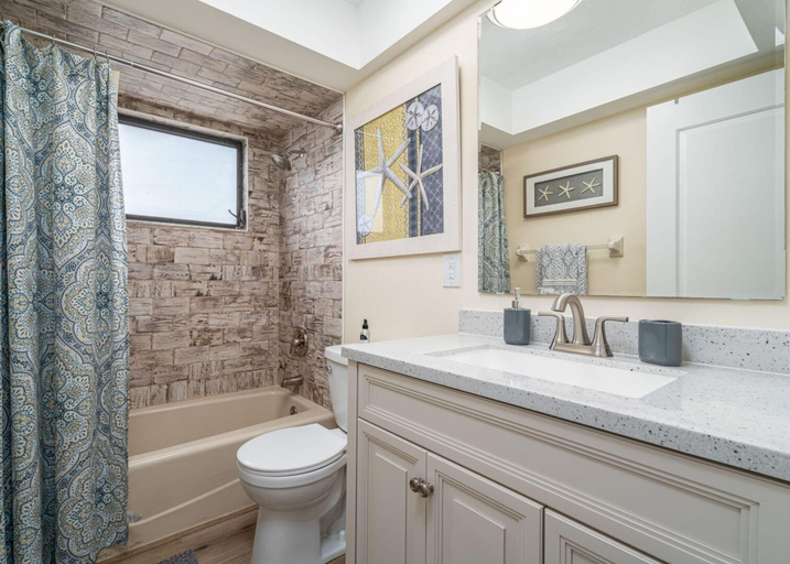 Bathroom 3, 188 Washington by Coastal Vacation Properties, Lee