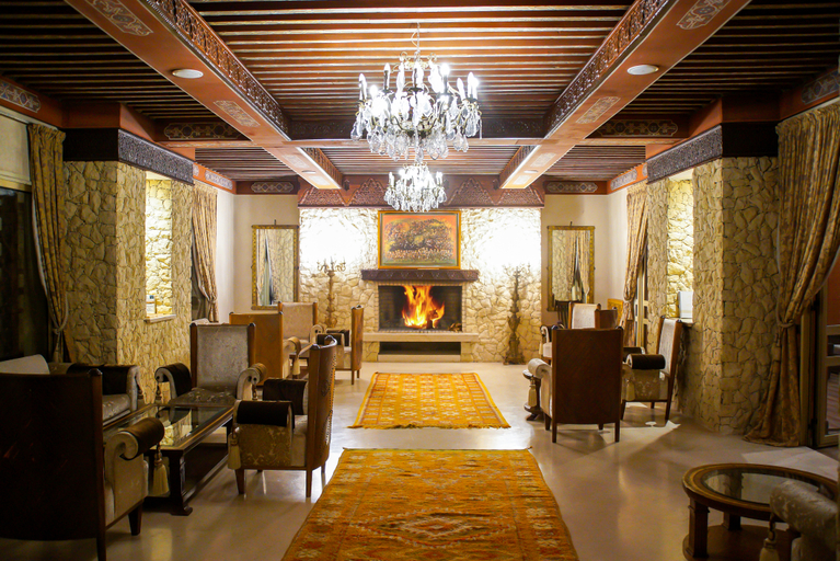 Public Area, Borj Des Cascades, Azilal