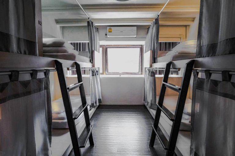 Bedroom 2, 3Howw Hostel Sukhumvit 21, Wattana