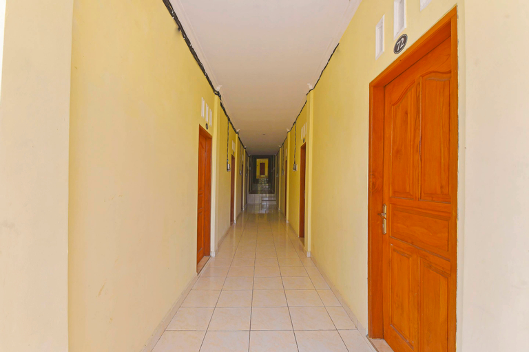 Public Area, OYO Life 90675 Ld Residence, Badung