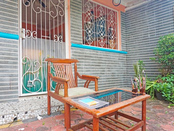 Exterior & Views 5, OYO 90369 An Nur Family Homestay Syariah, Bogor