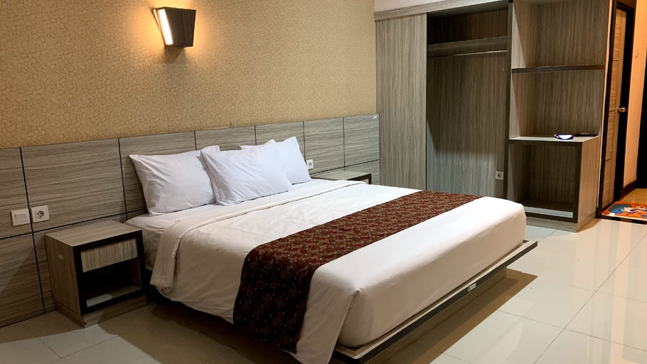 Bedroom 2, Penajam Suite Hotel, North Penajam Paser