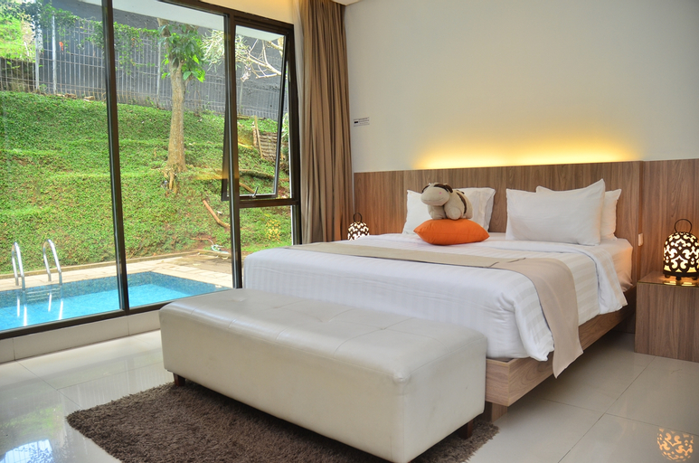 Bedroom 2, Permai 7B Villa 4BR with private pool, Bandung