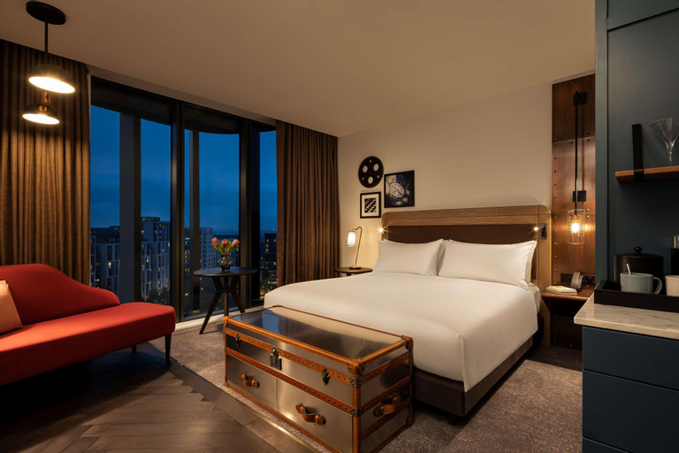 Bedroom 14