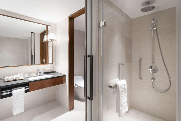 Bathroom 4