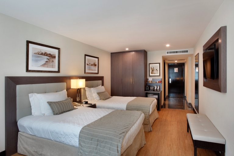 Bedroom 3, Miramar by Windsor Copacabana Hotel, Rio de Janeiro