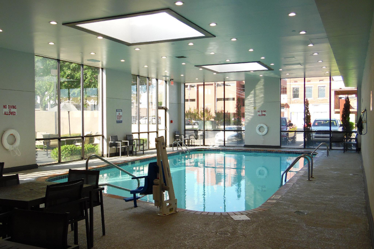 Sport & Beauty 2, Wyndham Fort Smith, Sebastian