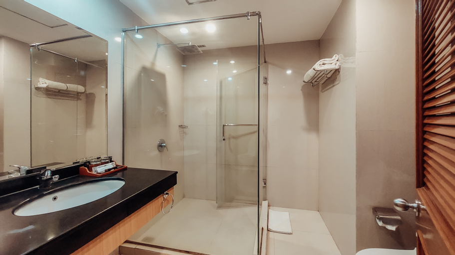 Bathroom 21